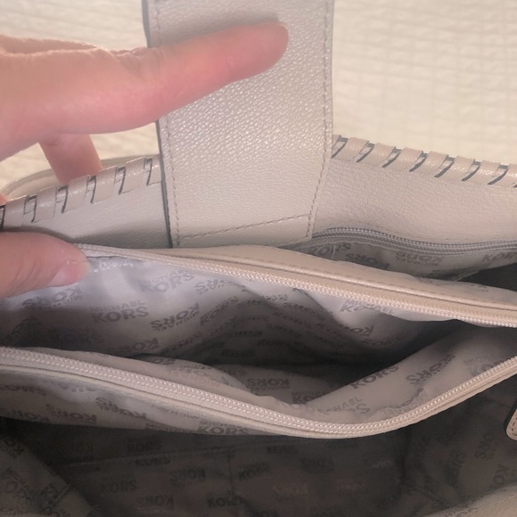 Michael Kors Gray Purse - Picture 5 of 8